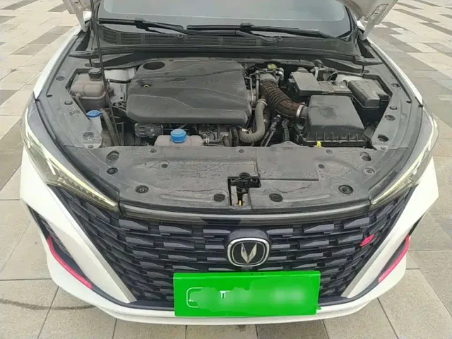 Changan Eado — Фото автомобиля 19
