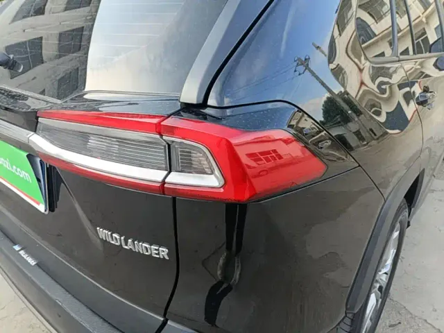Toyota Wildlander — Фото автомобиля 23