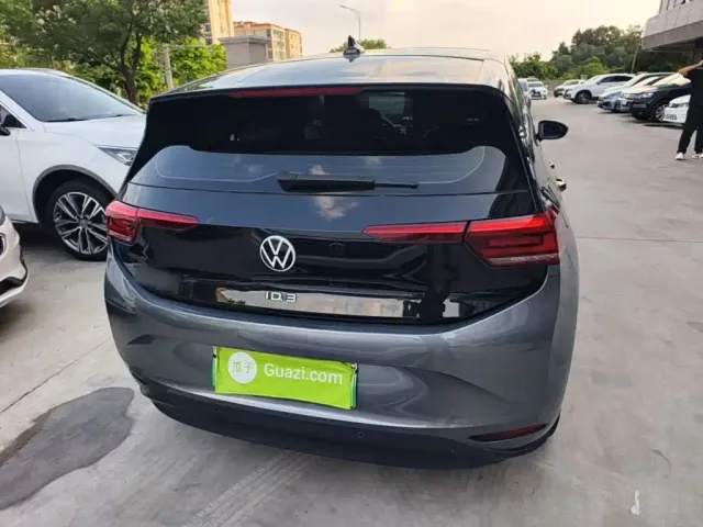 Volkswagen ID.3 — Фото автомобиля 5