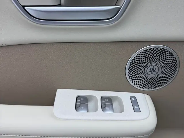 Toyota BoZhi 3X — Фото автомобиля 13