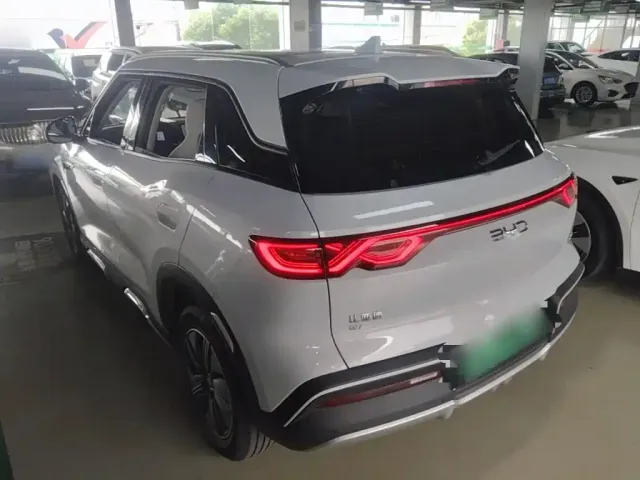 BYD Yuan UP — Фото автомобиля 4