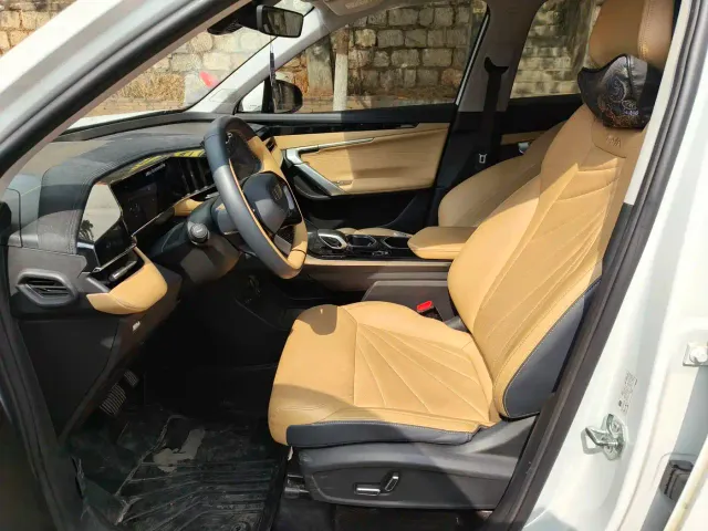 Geely Boyue L — Фото автомобиля 4