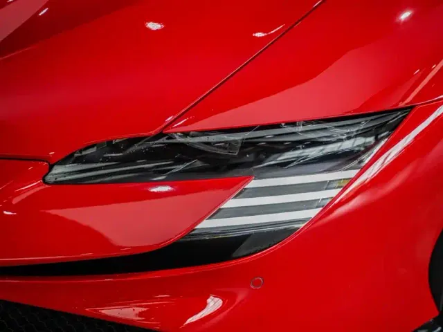 Ferrari SF90 — Фото автомобиля 3