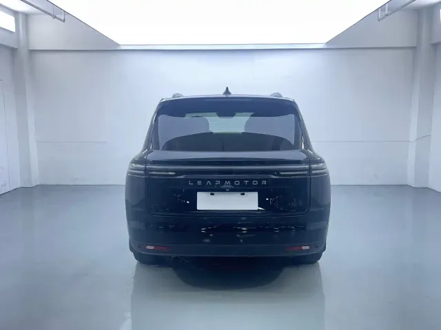 Leapmotor C16 — Фото автомобиля 14