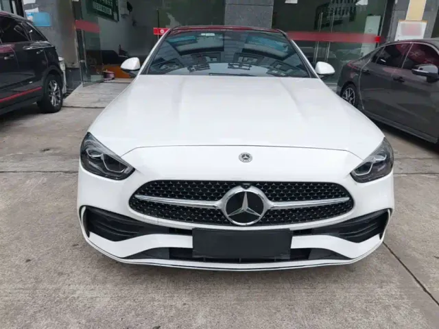 Mercedes-Benz C-Class — Фото автомобиля 2