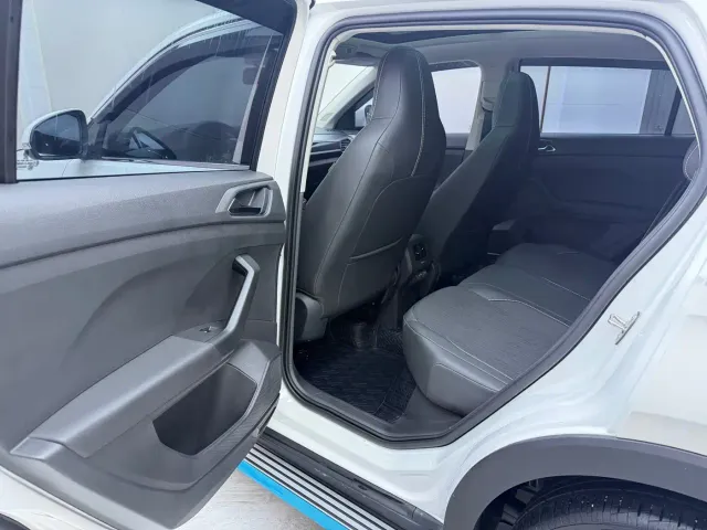 Volkswagen T-Cross — Фото автомобиля 14