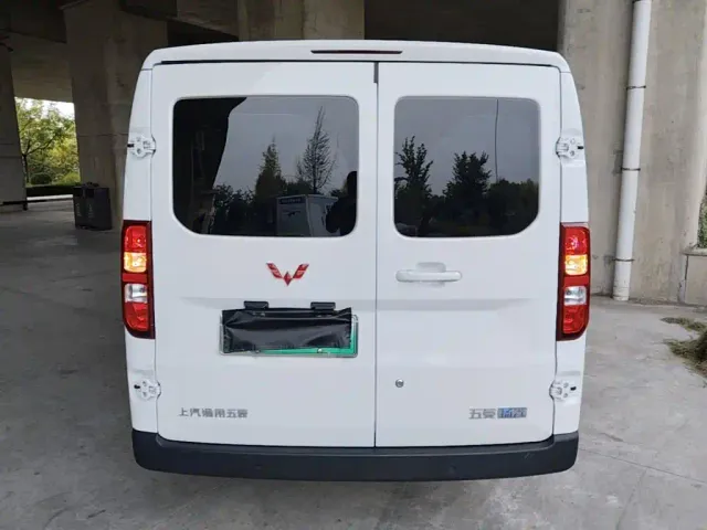 Wuling Yangguang — Фото автомобиля 5