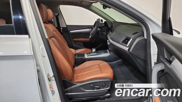 Audi Q5 45 TFSI quattro Sportback — Фото автомобиля 23