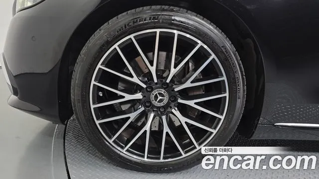 Mercedes-Benz S-Class — Фото автомобиля 5
