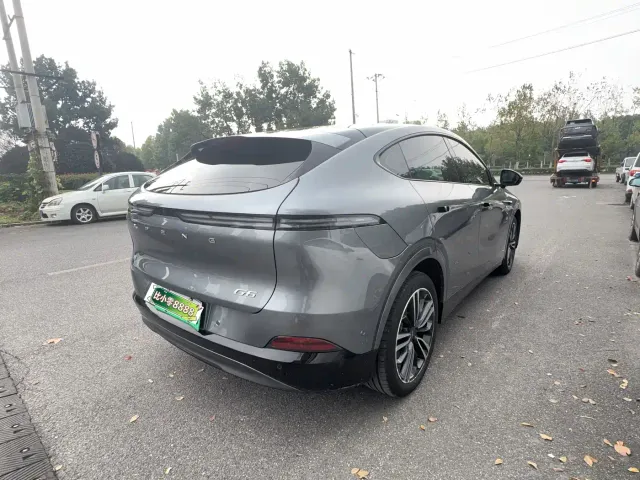 Xpeng G6 — Фото автомобиля 9