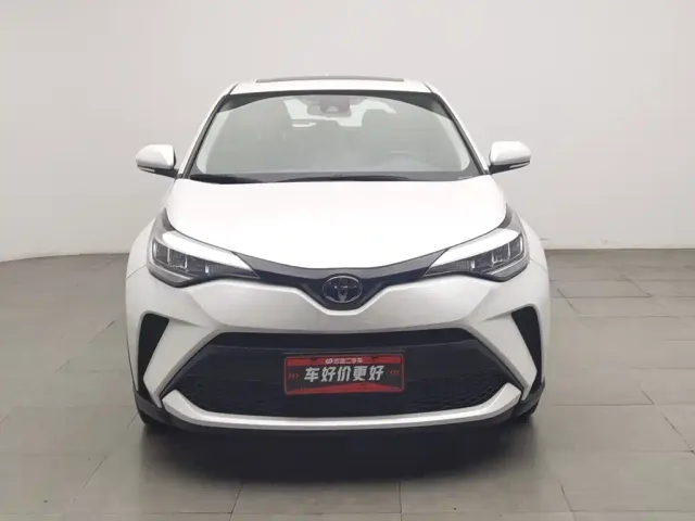 Toyota C-HR — Фото автомобиля 3