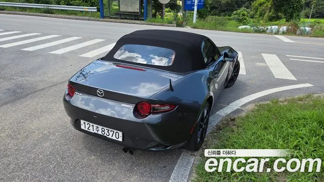 Daihatsu MX-5 MIATA — Фото автомобиля 13