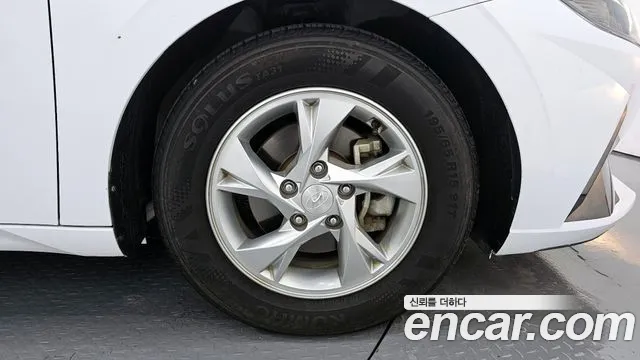 Hyundai AVANTE Avante (CN7) — Фото автомобиля 5