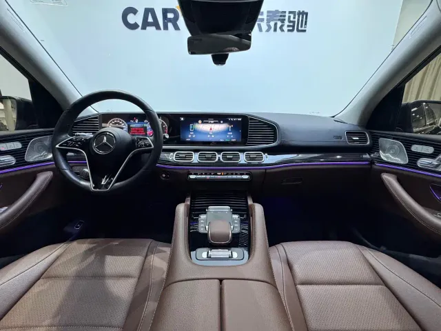 Mercedes-Benz GLS-Class — Фото автомобиля 16