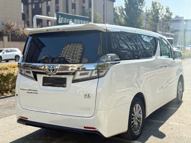 Toyota Vellfire — Фото автомобиля 13