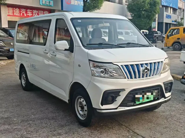 Changan Ruixing EM80 — Фото автомобиля 3