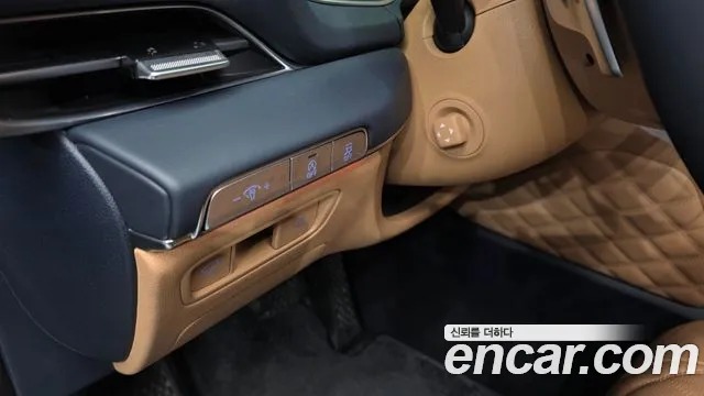 Genesis GV80 — Фото автомобиля 25