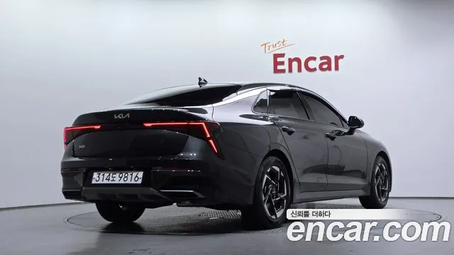Kia K5 Новый K5 3 поколение 2.0 LPi(Для проката) — Фото автомобиля 2