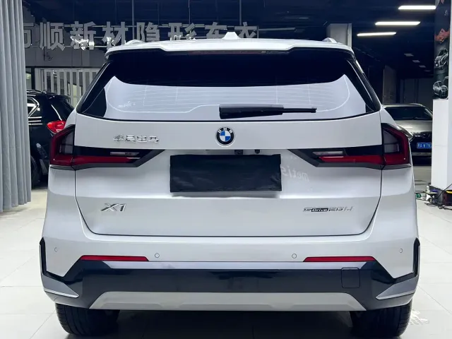 BMW X1 — Фото автомобиля 5