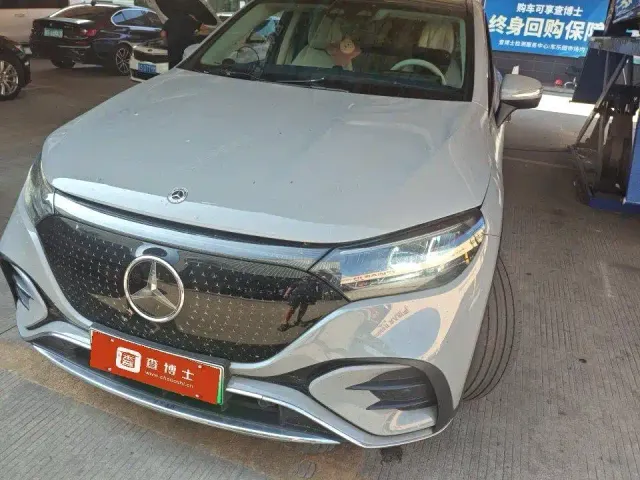 Фотография автомобиля — Mercedes-Benz EQE SUV