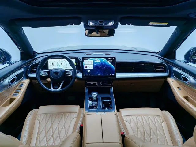 GAC Trumpchi GS8 — Фото автомобиля 14