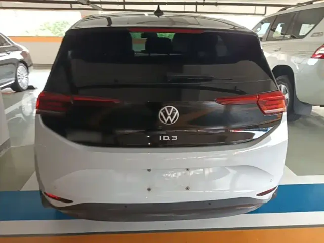 Volkswagen ID.3 — Фото автомобиля 5