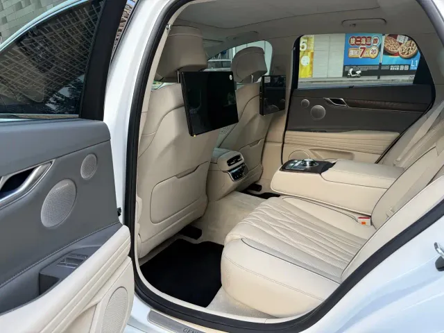 Genesis G80 — Фото автомобиля 11
