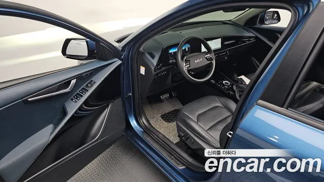 Kia Niro The All New Niro Signature — Фото автомобиля 9
