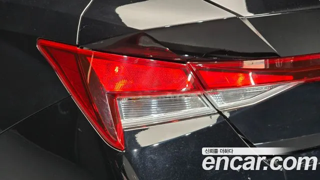 Hyundai Avante CN7 — Фото автомобиля 8