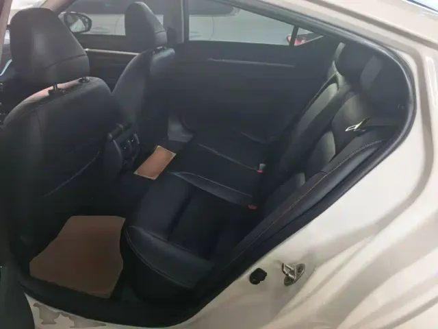 Nissan Teana — Фото автомобиля 16