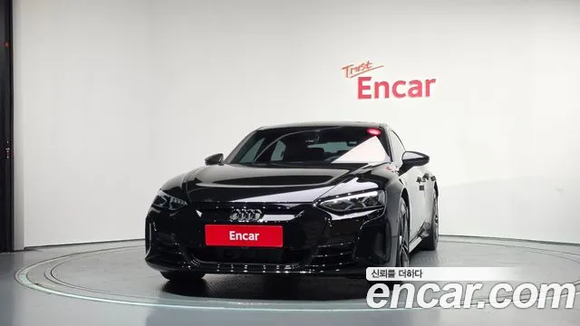 Audi RS e-tron GT — Фото автомобиля 3