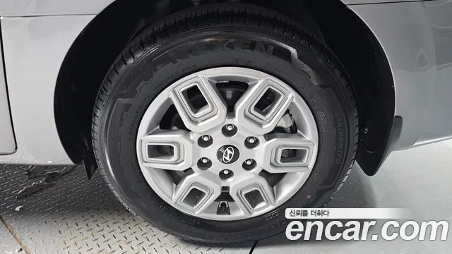 Hyundai Staria — Фото автомобиля 21