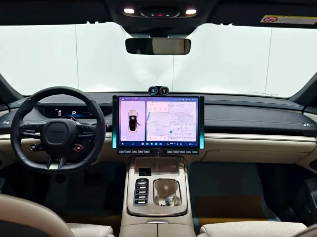 Xiaomi SU7 — Фото автомобиля 5
