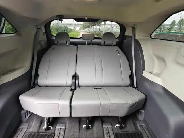 Toyota Granvia — Фото автомобиля 9