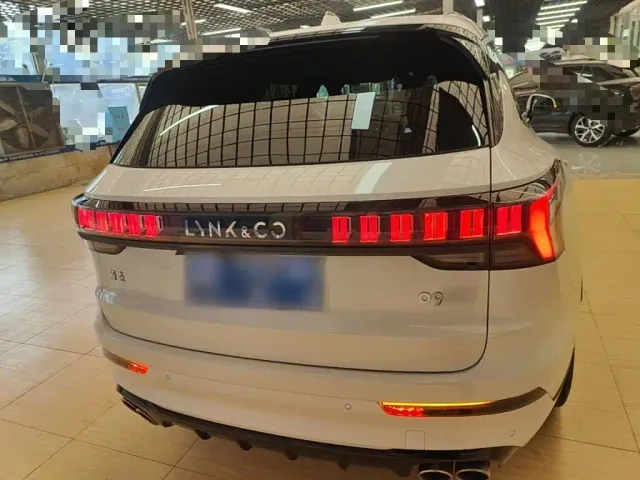Lynk & Co 09 — Фото автомобиля 5