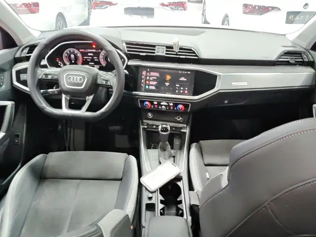 Audi Q3 — Фото автомобиля 9