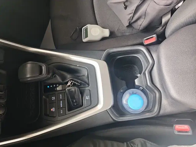 Toyota RAV4 — Фото автомобиля 13