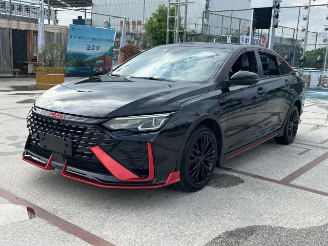 Фотография автомобиля — Dongfeng Yixuan MAX