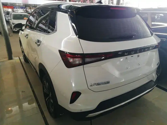 Wuling Asta — Фото автомобиля 20