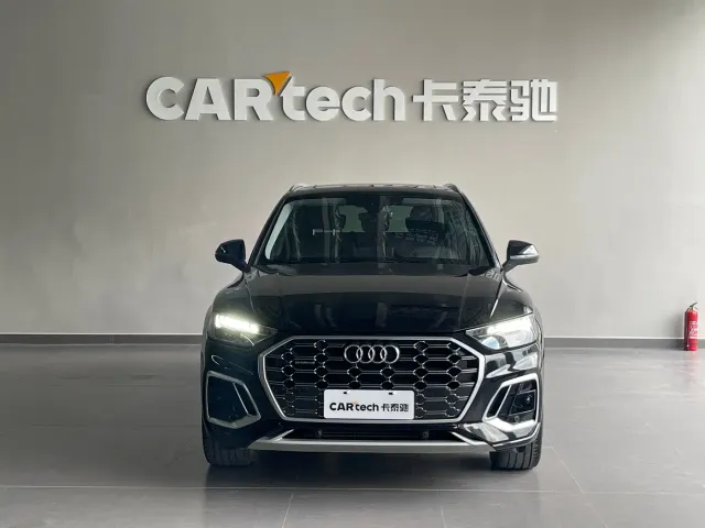 Audi Q5L — Фото автомобиля 2
