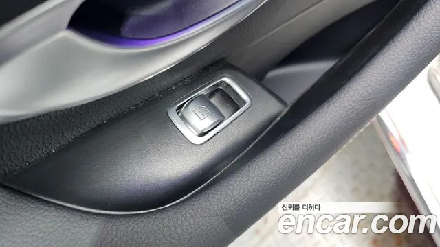 Mercedes-Benz E-Class — Фото автомобиля 25