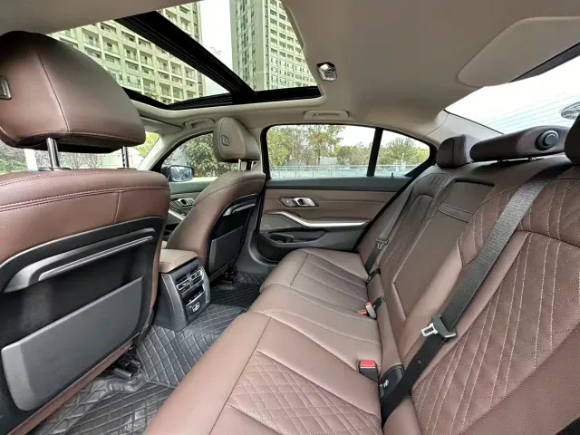 BMW 3 Series — Фото автомобиля 29