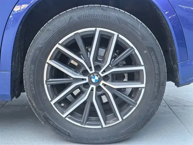 BMW BMW iX1 2025 eDrive25L M Sport Package — Фото автомобиля 18