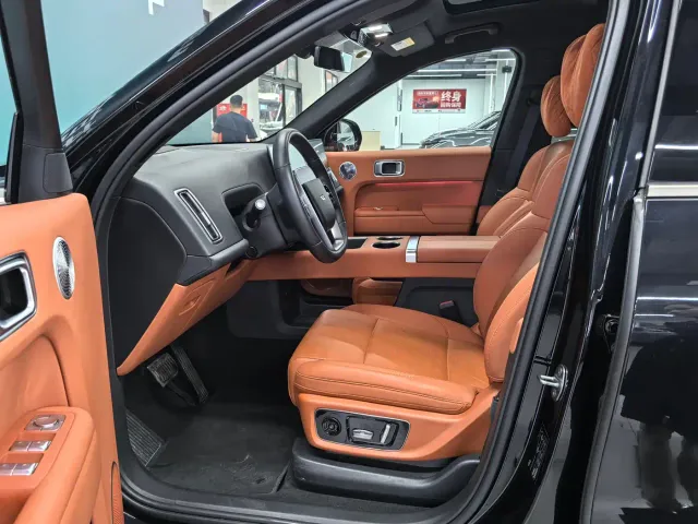 Li Auto L9 — Фото автомобиля 9