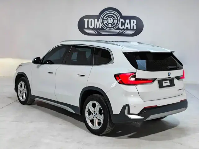 BMW X1 — Фото автомобиля 4