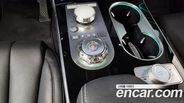 Genesis GV80 — Фото автомобиля 9