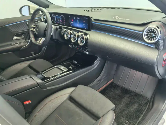 Mercedes-Benz A-Class — Фото автомобиля 13