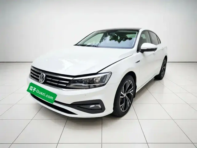 Фотография автомобиля — Volkswagen Lamando