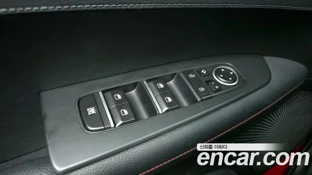 Kia K3 Новый K3 2 поколение 1.6 Turbo GT 5 дверей — Фото автомобиля 18