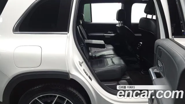 Mercedes-Benz EQB — Фото автомобиля 10